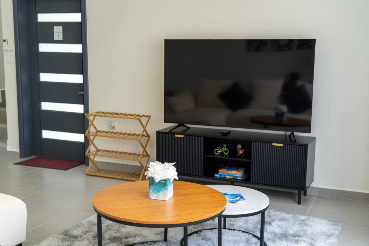 Spacious 3Br Home With Own Private Cozy Pool Koolbaai ภายนอก รูปภาพ
